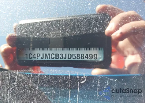 2018 Jeep Cherokee Latitude 4X4 z USA, uszkodzony, nr VIN 1C4PJMCB3JD588499